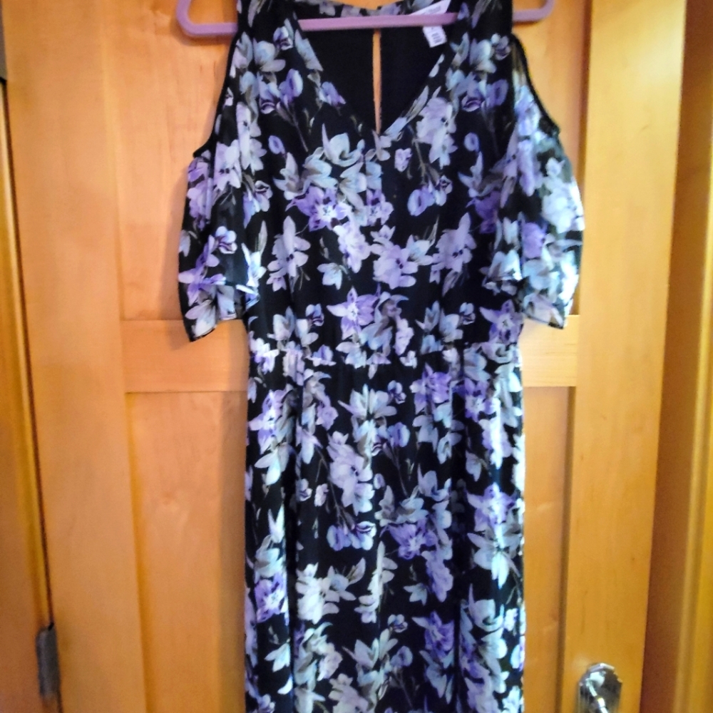 White House Black Market Size 8 Lined Dress